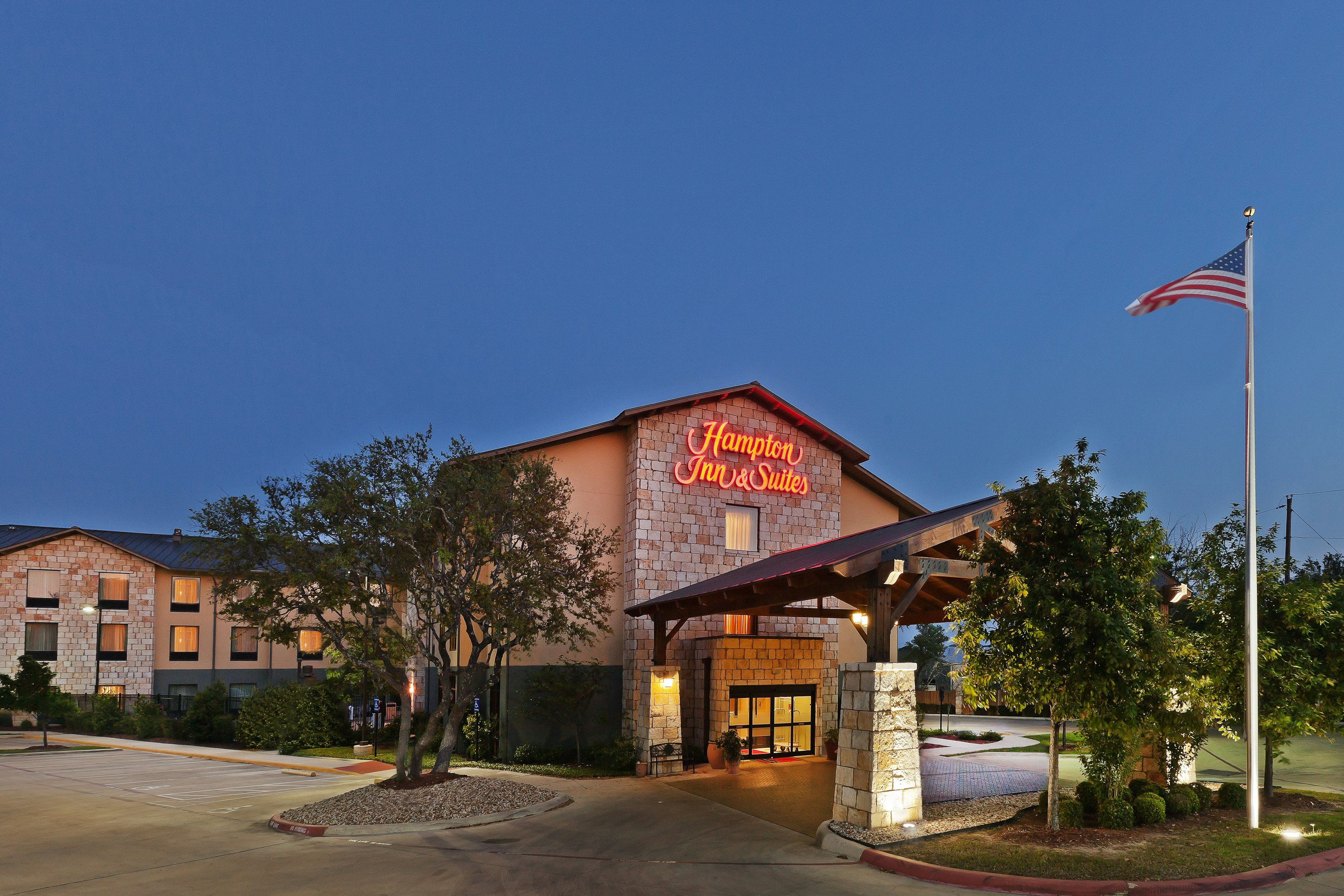 Hampton Inn Suites Austin Lakeway 4/69
