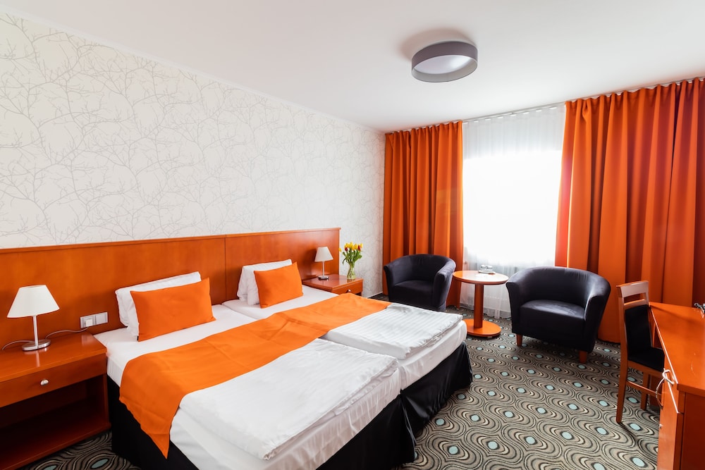 Parkhotel And Congress Center Pilsen 14/70