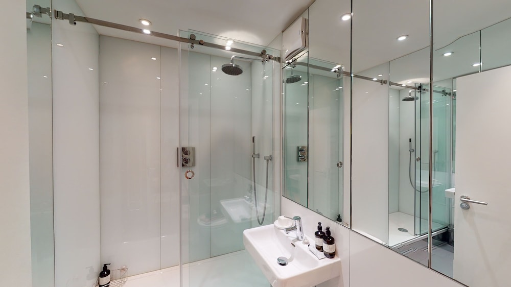 The Harrington Formerly Avni Serviced Apartments 69/71