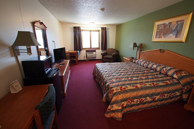 Thunderbird Lodge 3/6