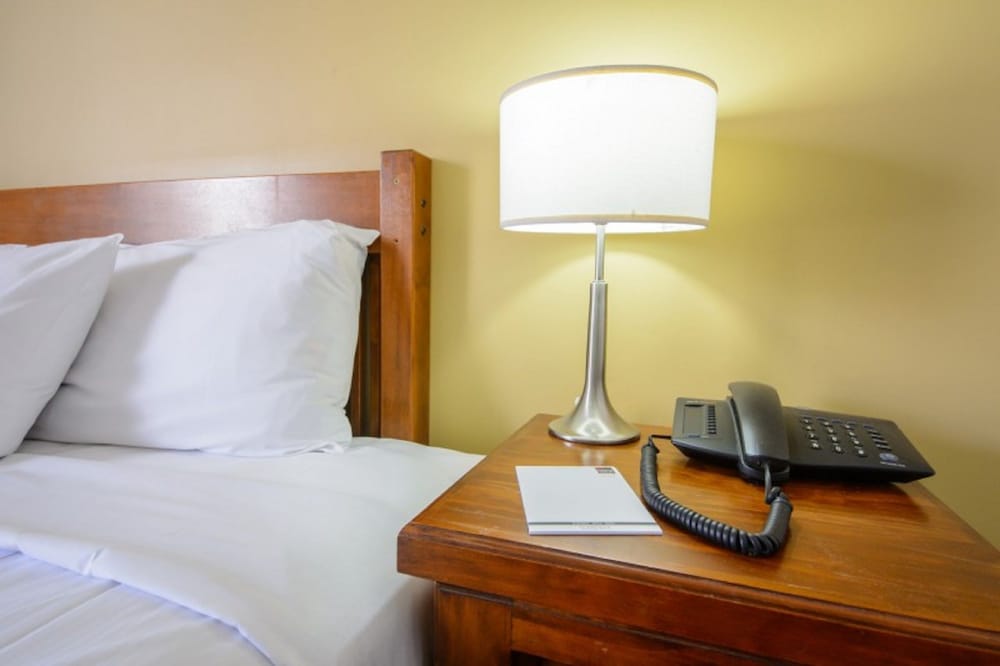 Hillcrest Apartment Hotel 26/49