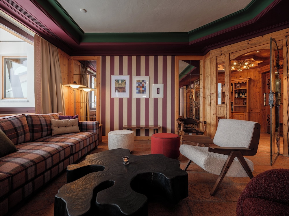 Chalet Hotel Schonegg 27/49