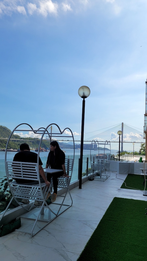Grand Bay View Hotel 45/50