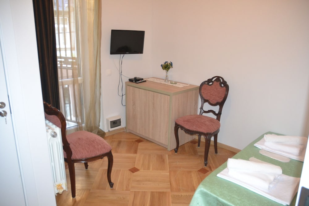 Piccolo Casa Bella Hotel 15/25