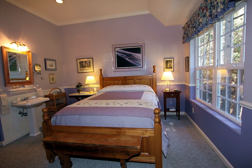 McCaffrey House Bed and Breakfast Inn 14/52