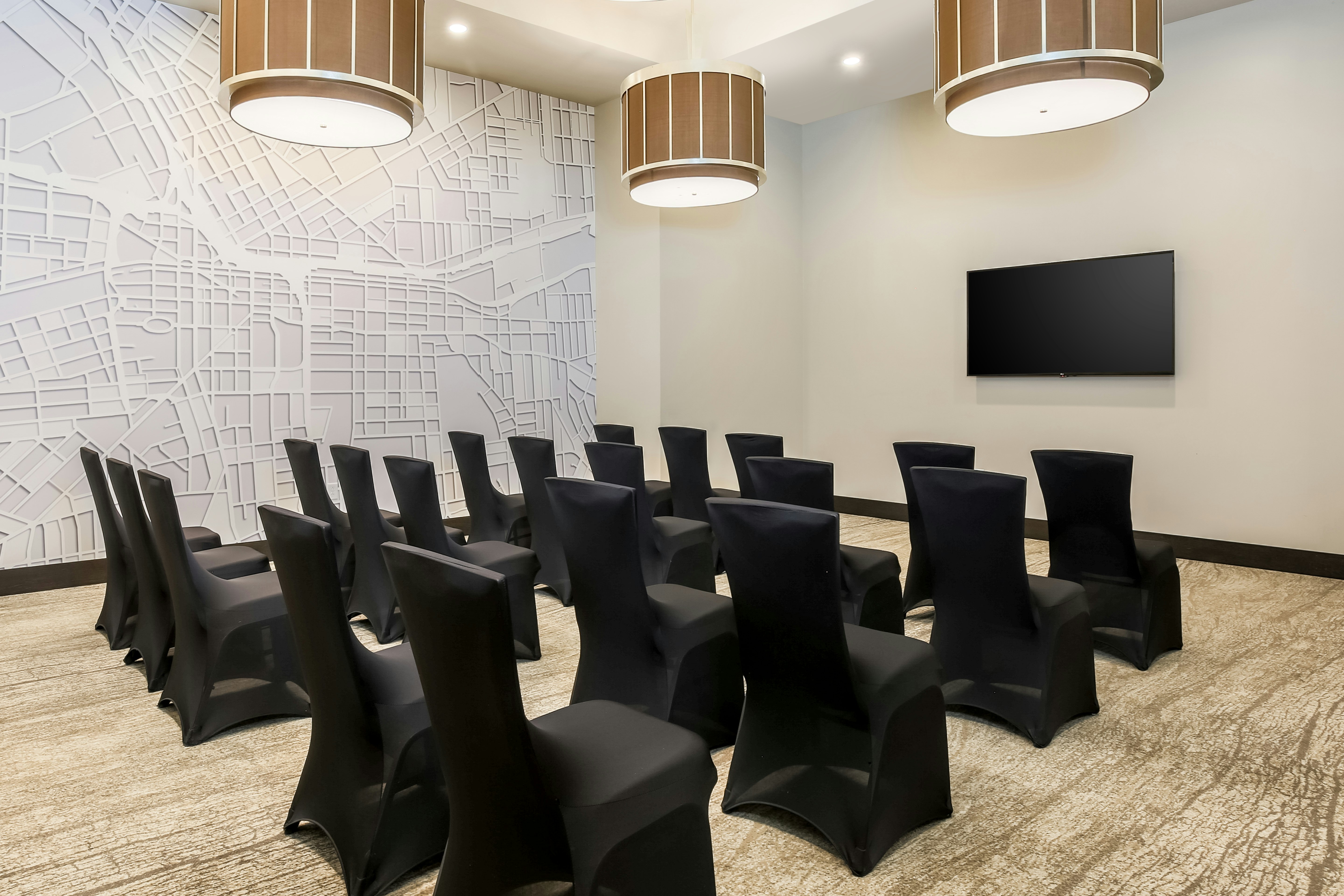 Embassy Suites by Hilton Syracuse Destiny USA 47/54
