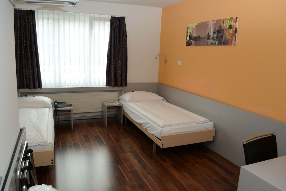 Alexander Guesthouse 47/54