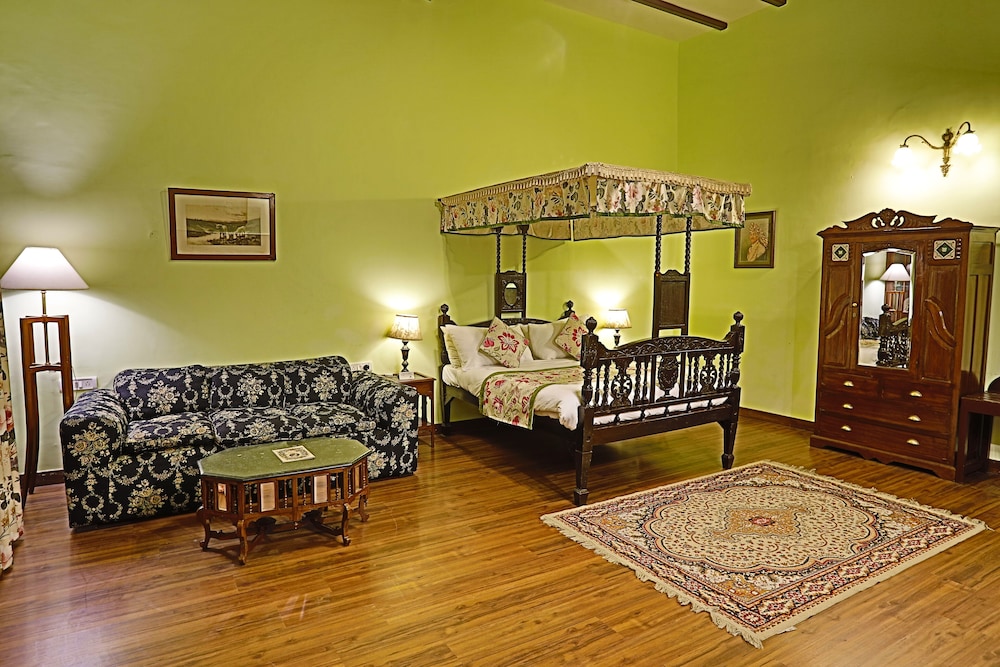 WelcomHeritage Kasmanda Palace 20/50