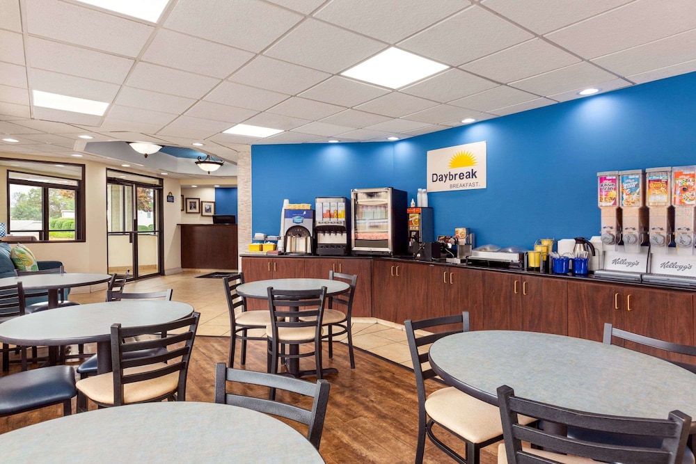 restaurant cafeteria