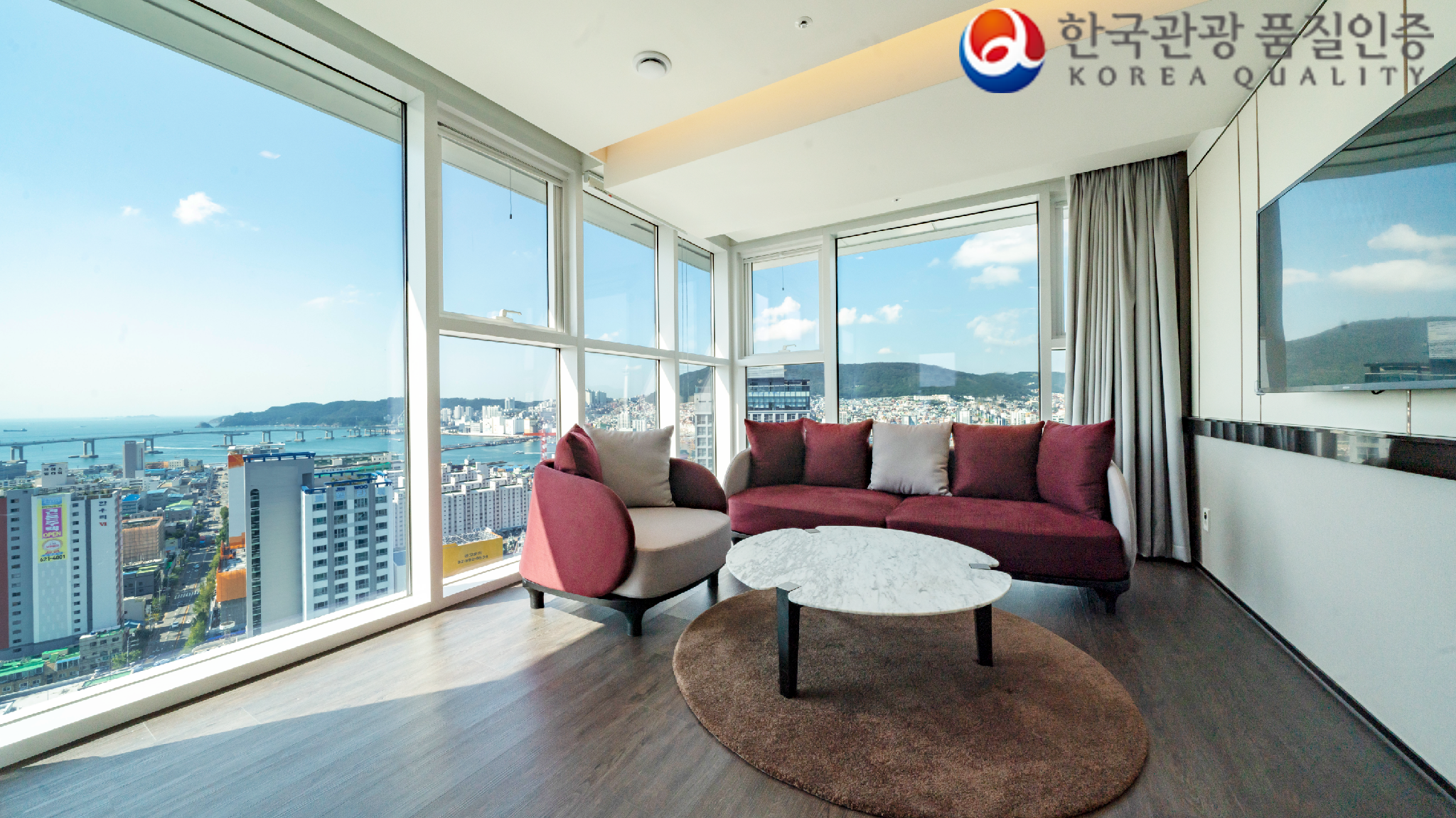 2 Rooms, Ocean, Double Bed, Corner