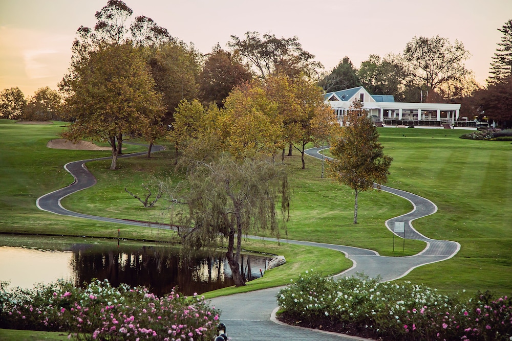 Fancourt Hotel 60/68