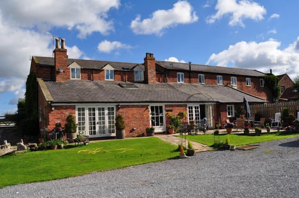 Skipbridge Farm Cottages 5/50