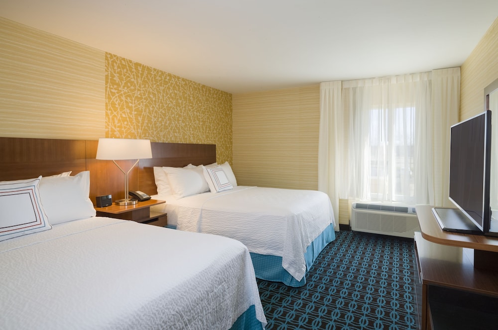 Fairfield Inn Suites By Marriott Paramus 5/47