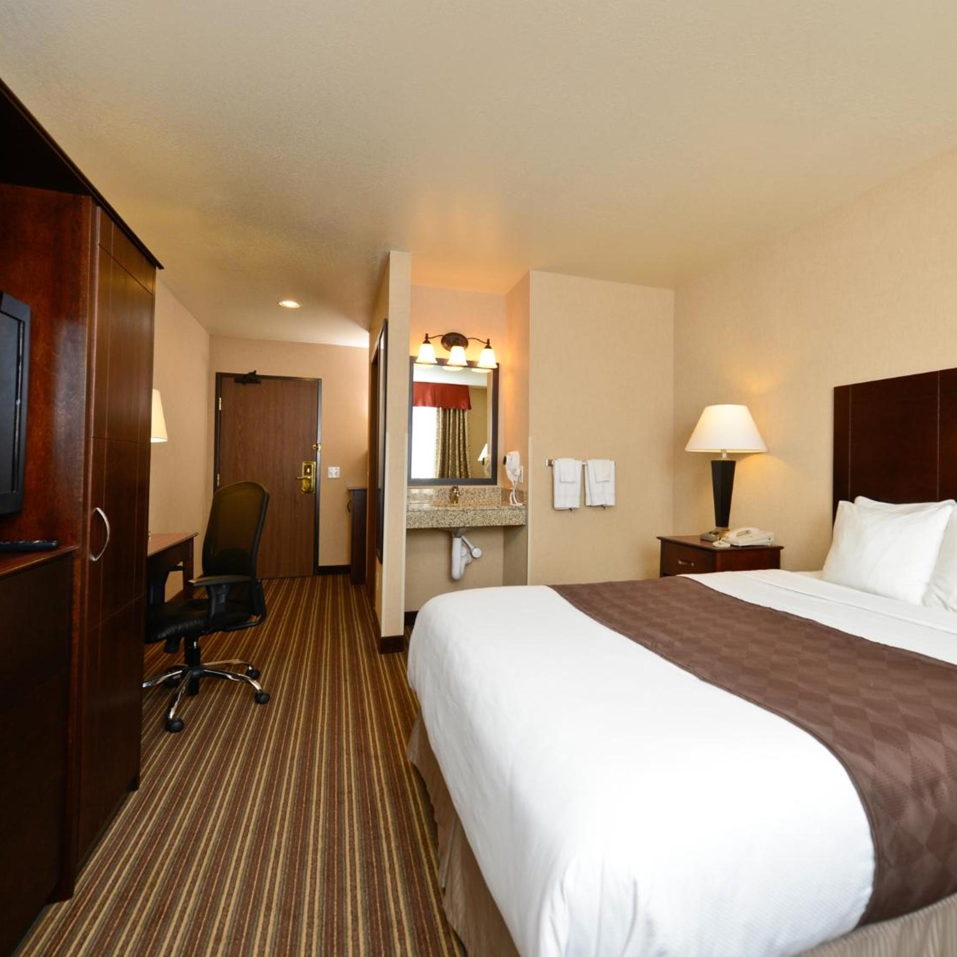 Yellowstone West Gate Hotel 14/51