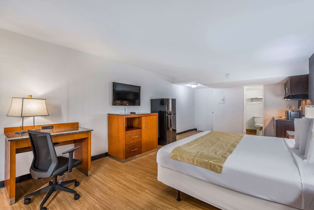 OYO Hotel Orlando Airport 9/32