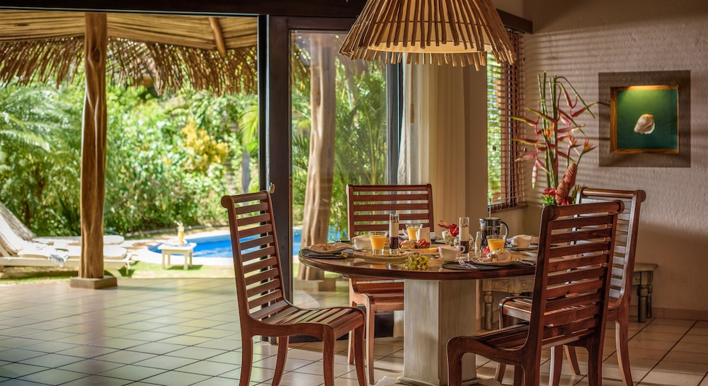 Cala Luna Boutique Hotel and Villas 75/86