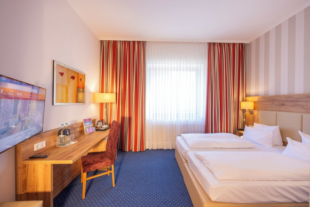 Parkhotel Schloss Hohenfeld (Parkhotel Hohenfeld) 26/65