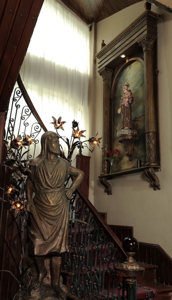 Mansion Del Rio 45/49