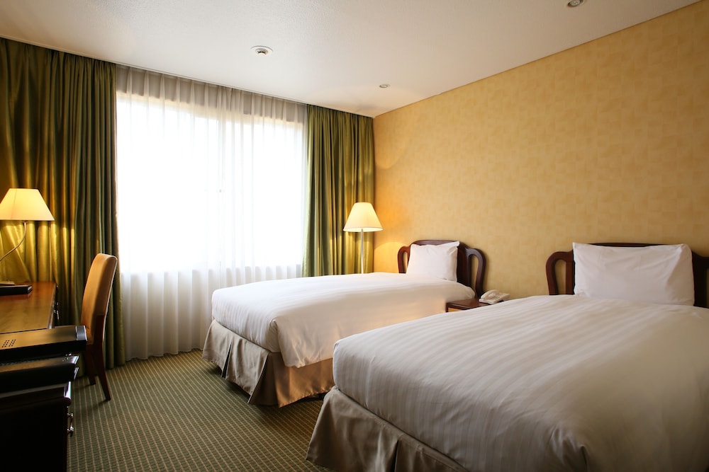 ECONOMY, TWIN BEDS