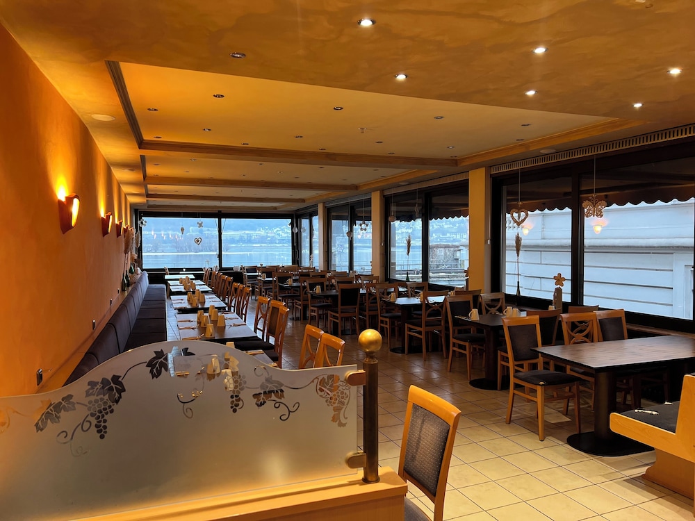 Hoteltraube Rudesheim 50/50