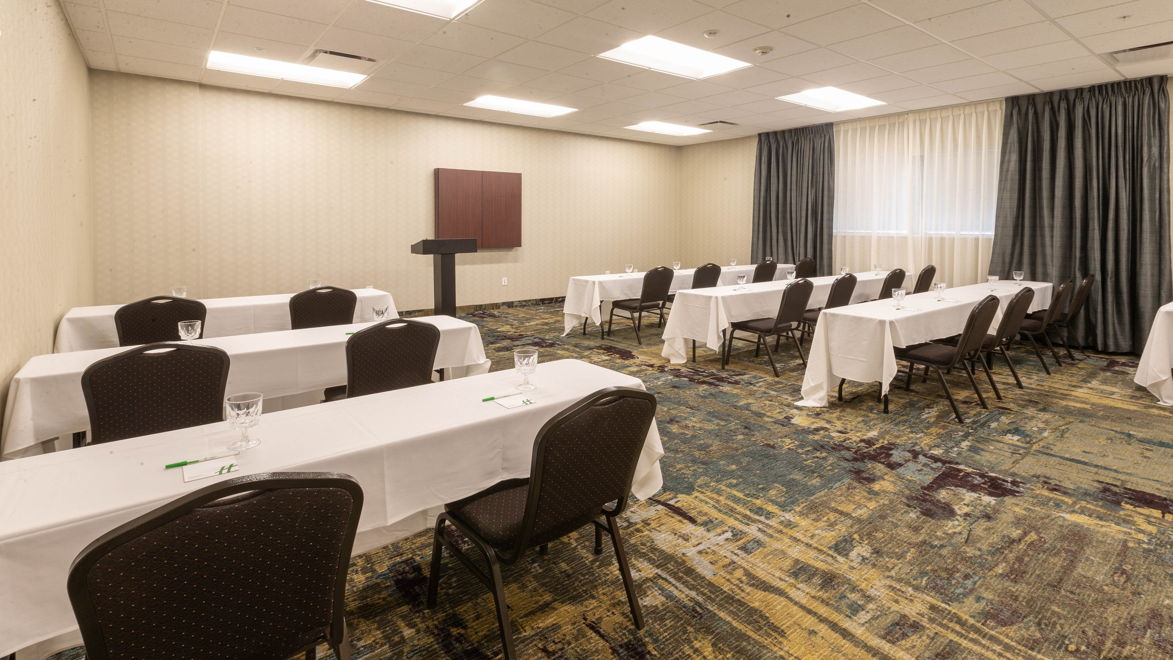 Holiday Inn Cleveland-S Independence 46/58
