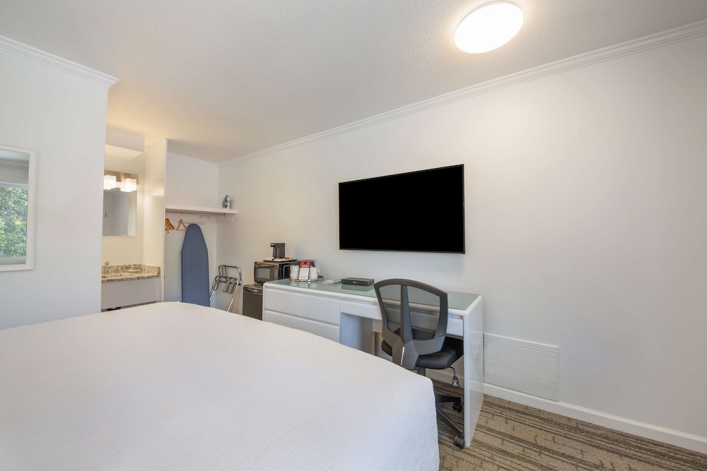 Surestay By Best Western Rossland Red Mountain 18/48