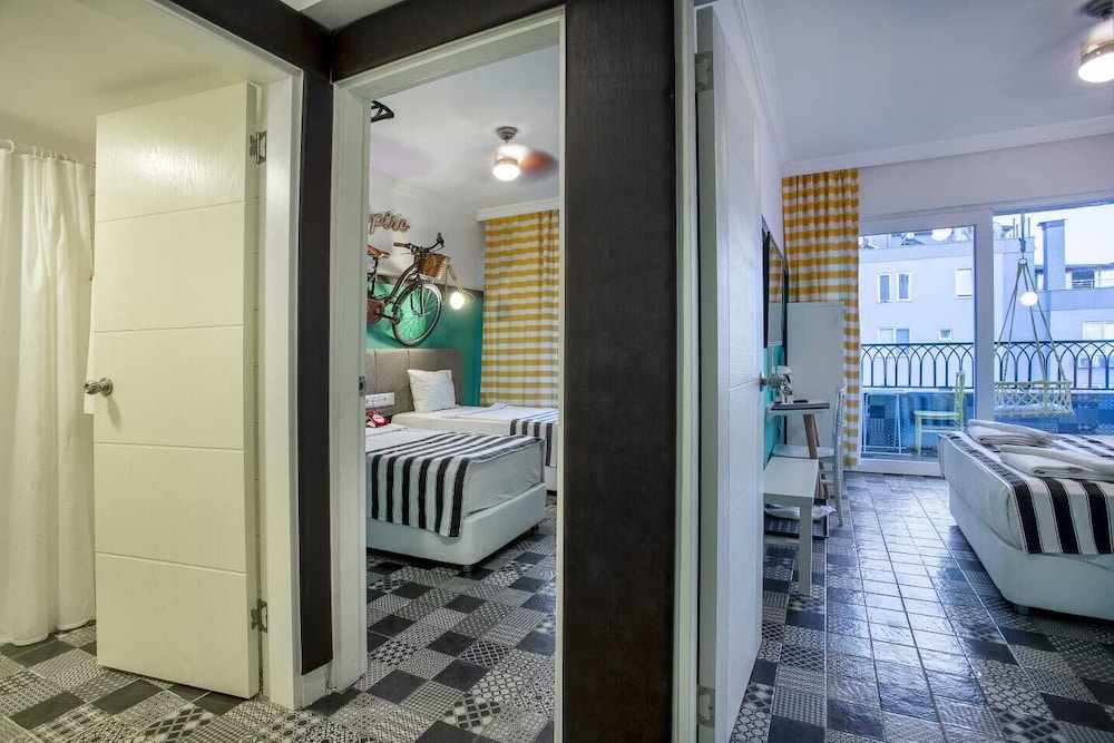 Anjeliq Downtown Hotel 16/70