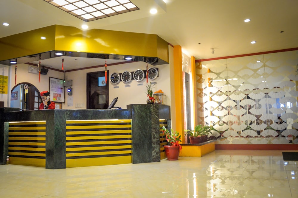 Hotel Sogo Lrt Monumento Station 4/30