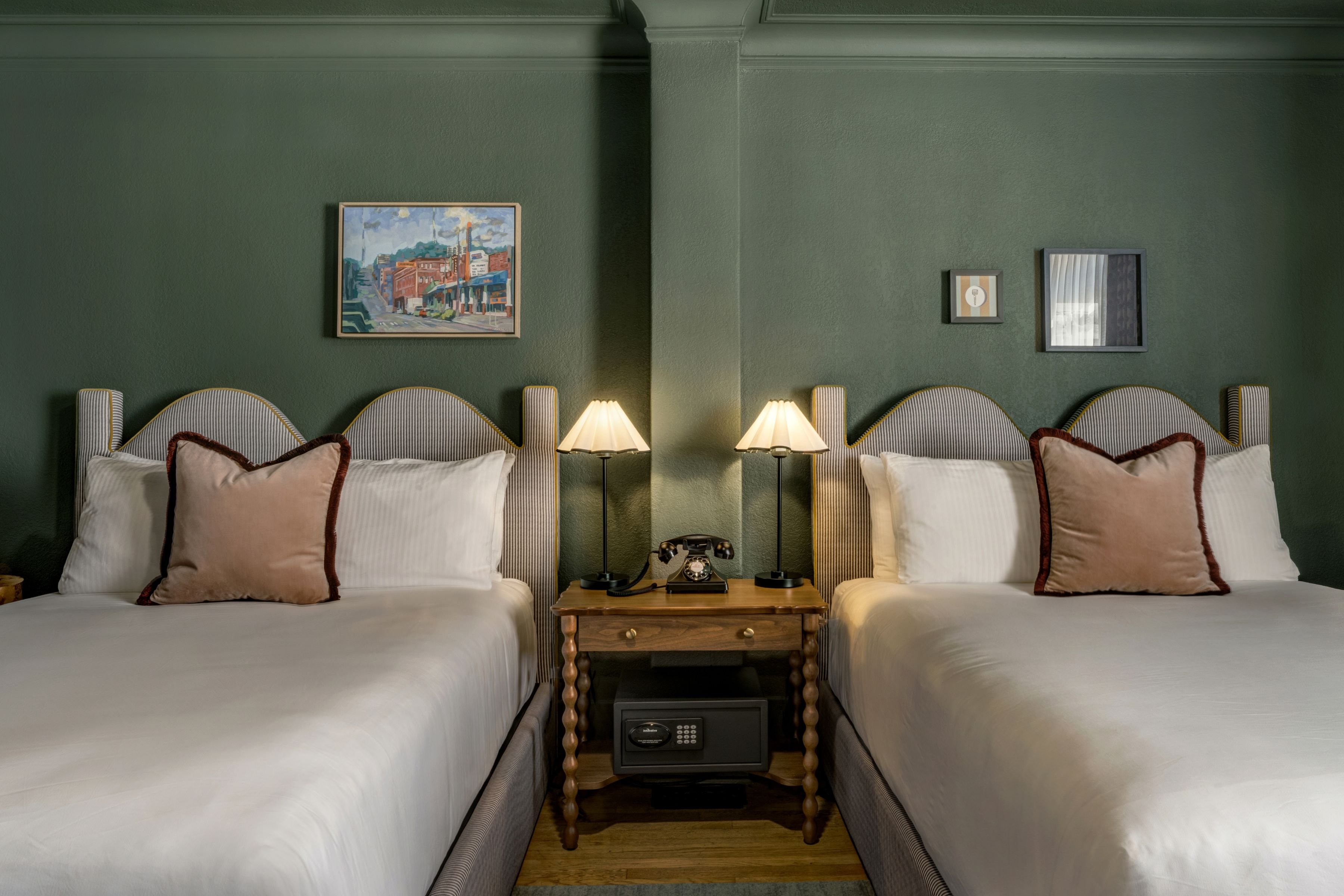 MarQueen Hotel 10/55