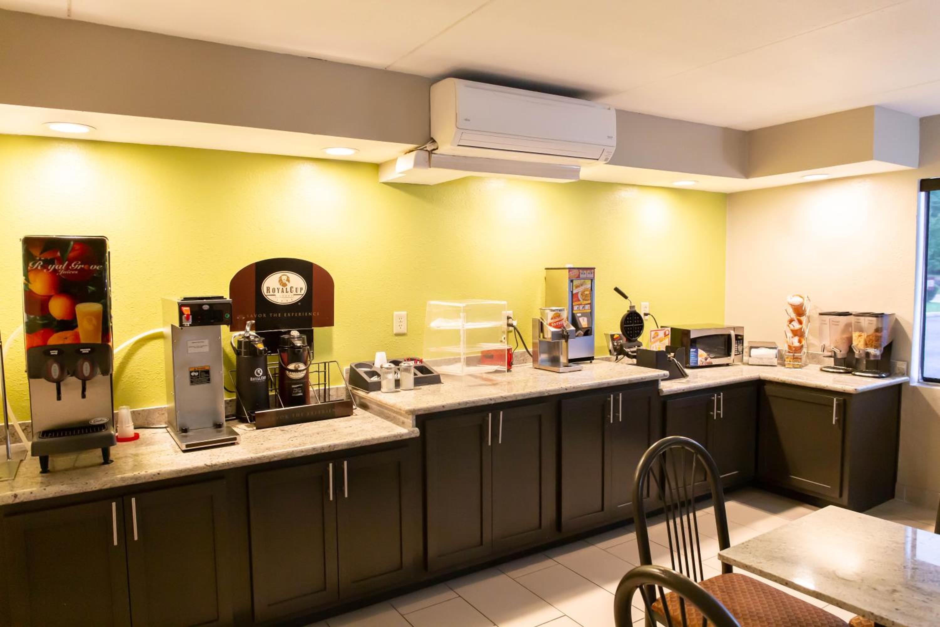 Regency Inn 26/26