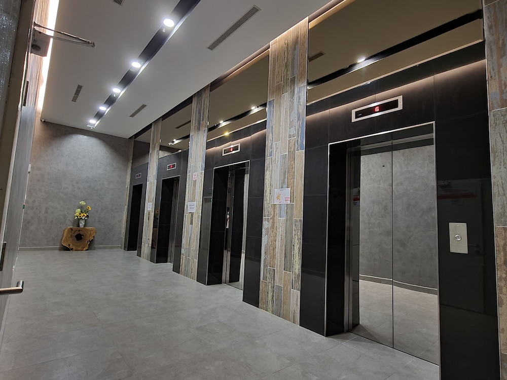 Swan Garden Resort Hotel in MALACCA CITY