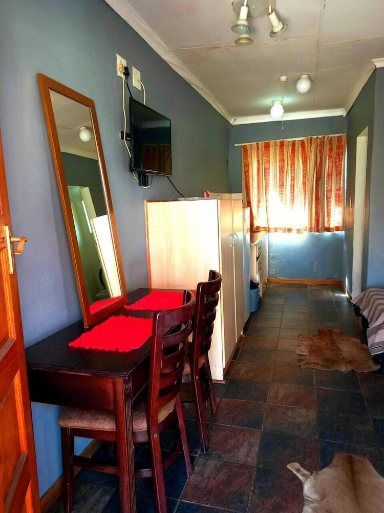 Limpopo Lodge 12/16