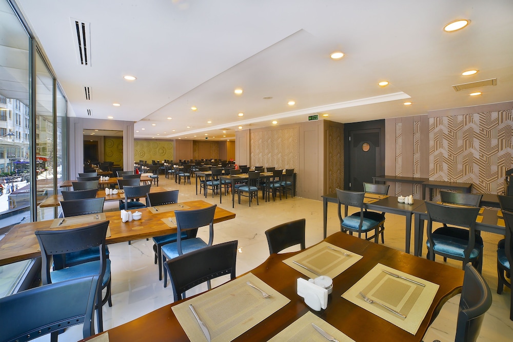 Four Sides Taksim Lion Hotel&Spa 50/51