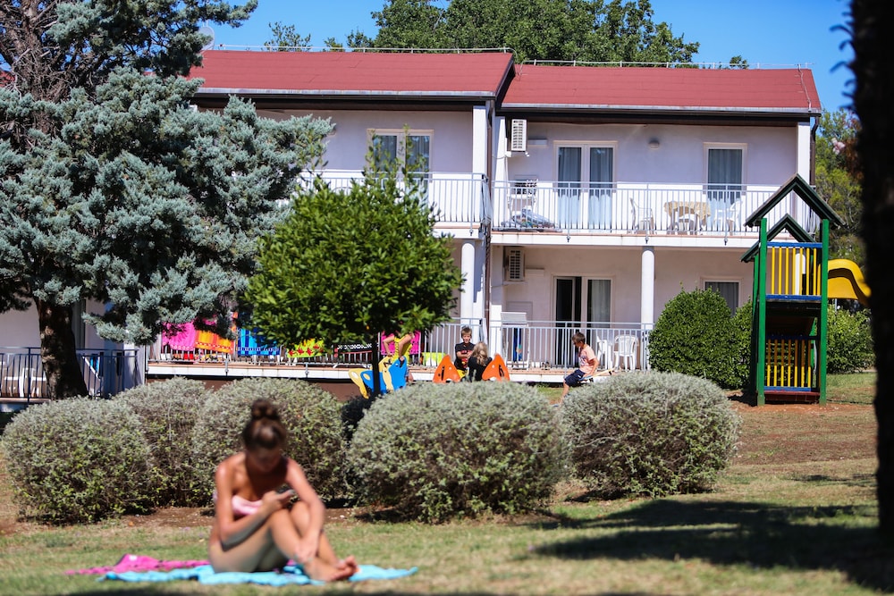 Ai Pini Medulin Resort 8/63