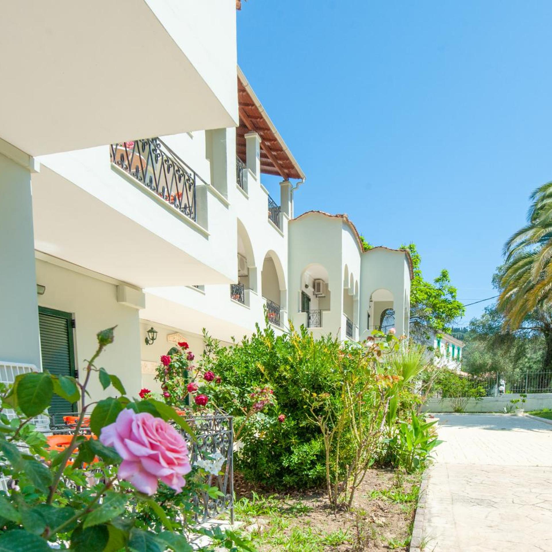 Vassilis Paradise Garden 63/67