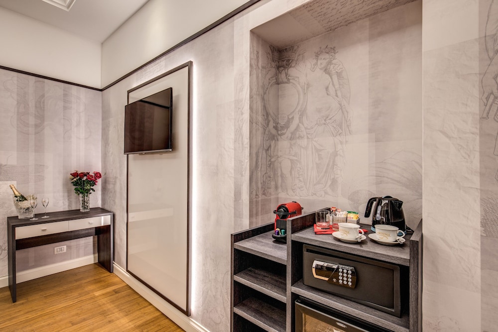 THE LIBERTY BOUTIQUE HOTEL 42/62