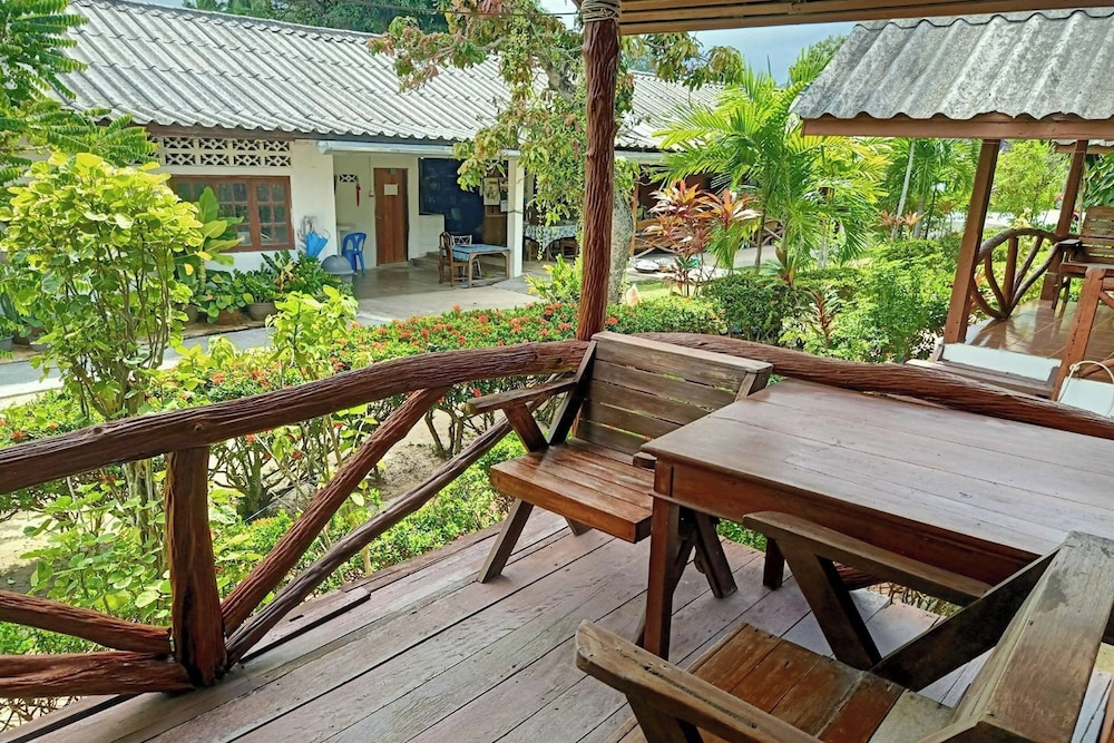 Palm Point Village 38/50
