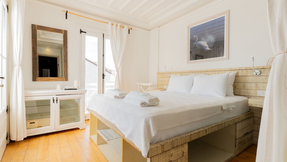 Pur Beyaz Butik Otel 13/50