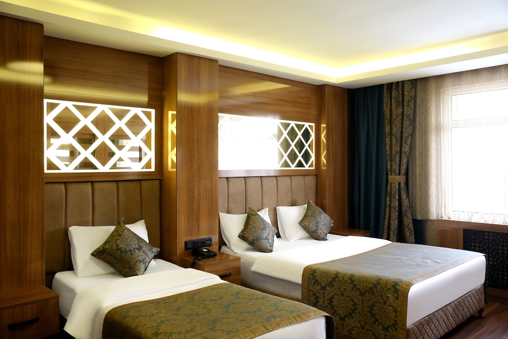 Emirtimes Hotel Tuzla 11/79