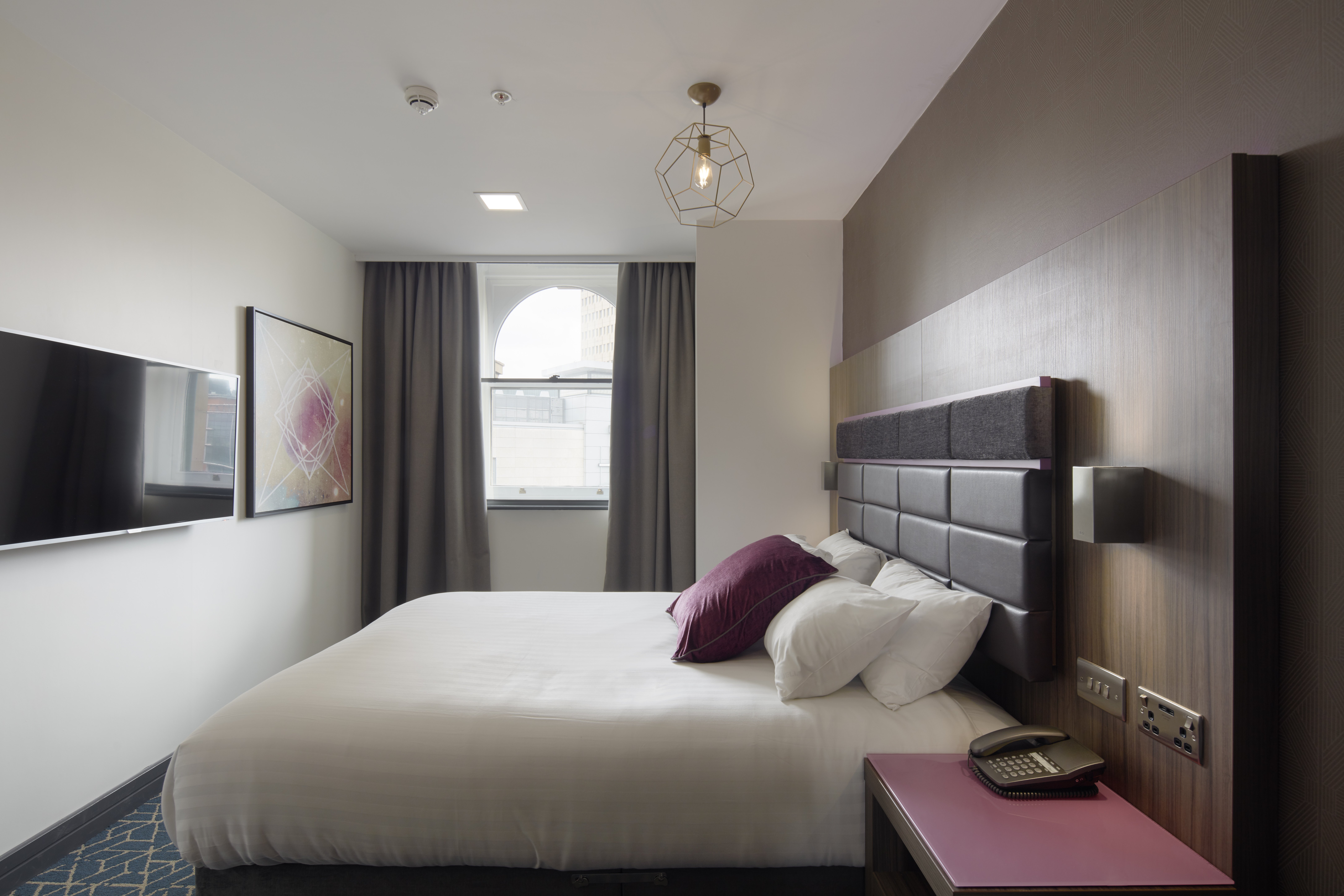 Roomzzz Manchester Victoria 19/52