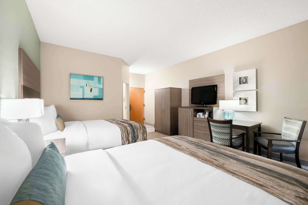 Standard, 2 Queen Beds