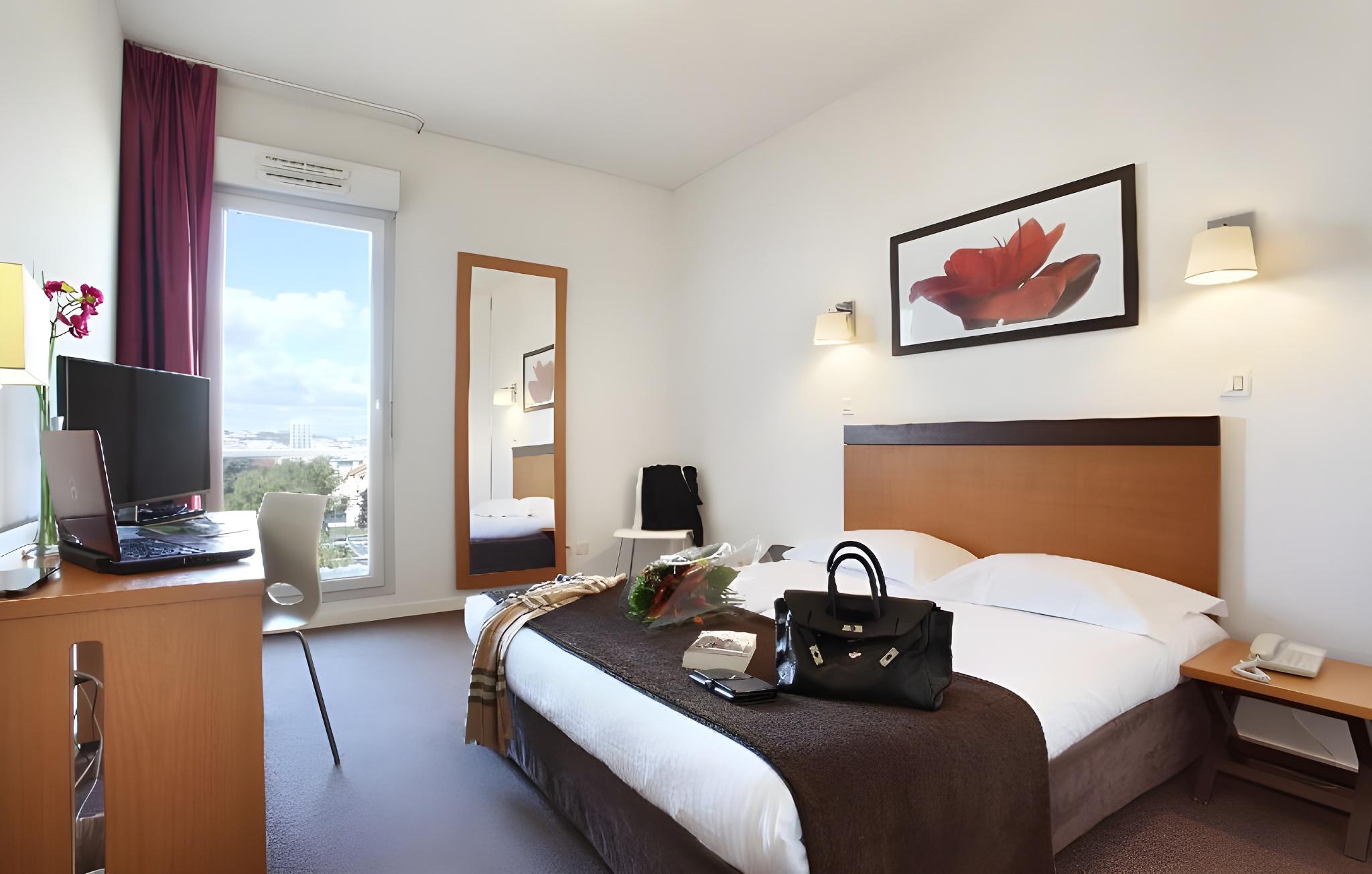 Studio 1 Pax