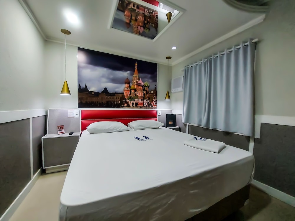 Calamares Hotel 13/49