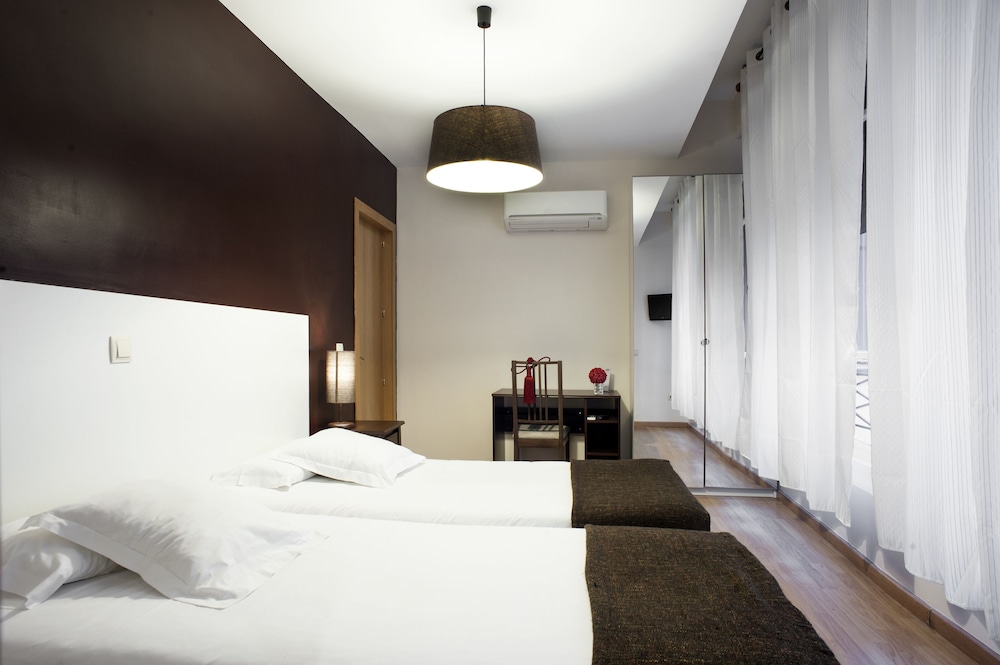 Thc Gran Via Hostel 7/28