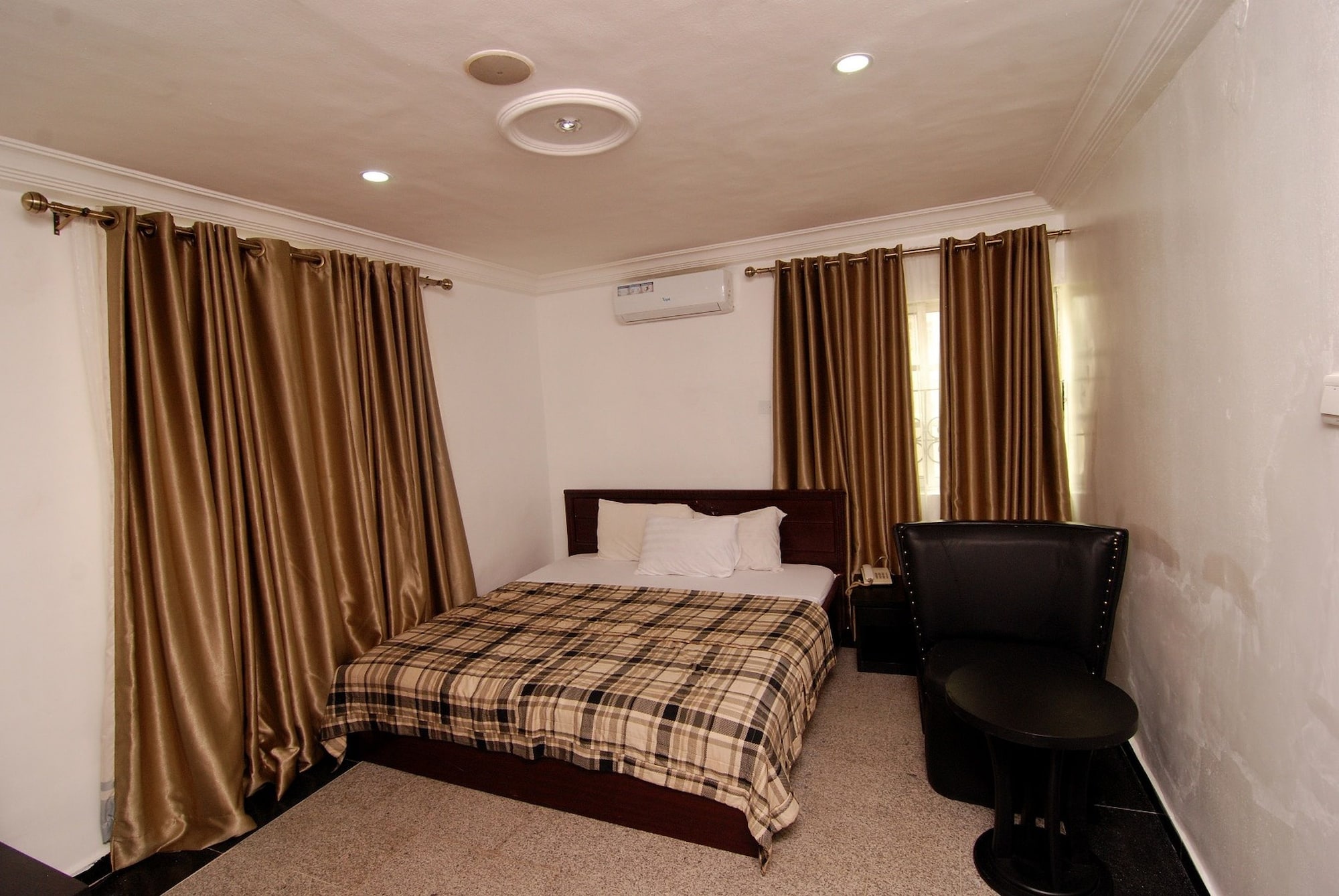 STANDARD, DOUBLE BED