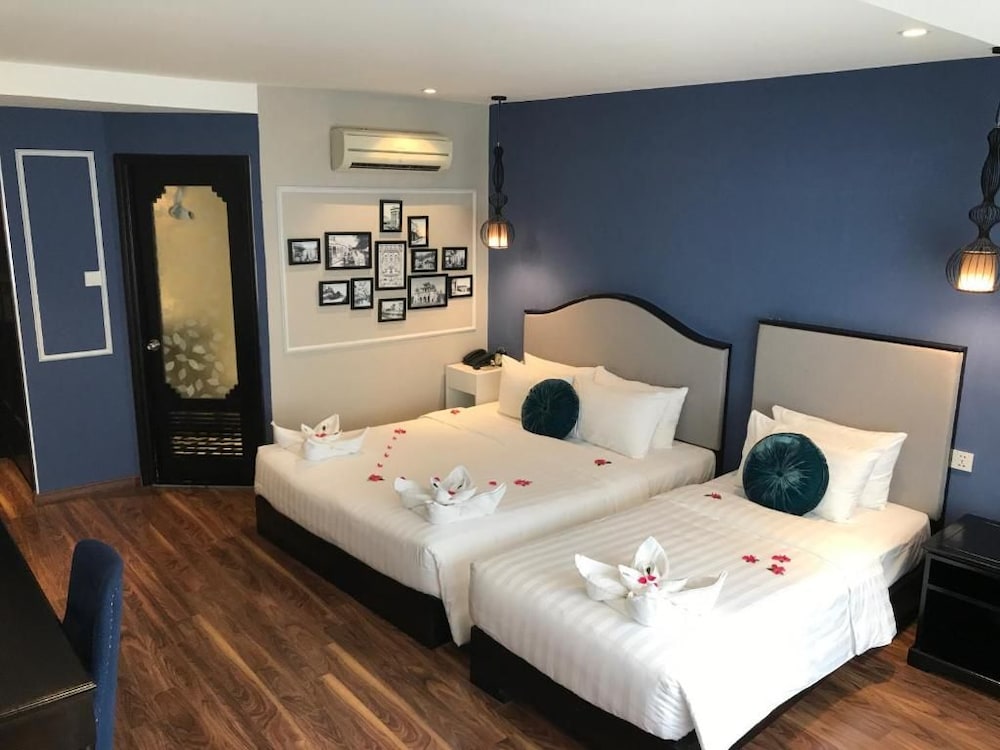 Hanoi La Castela Hotel 17/45