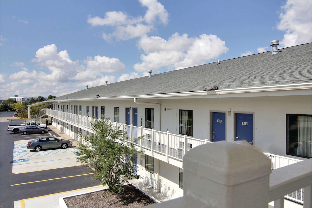 Motel6 Middleburg Heights, OH - Cleveland in MIDDLEBURG HEIGHTS - OH