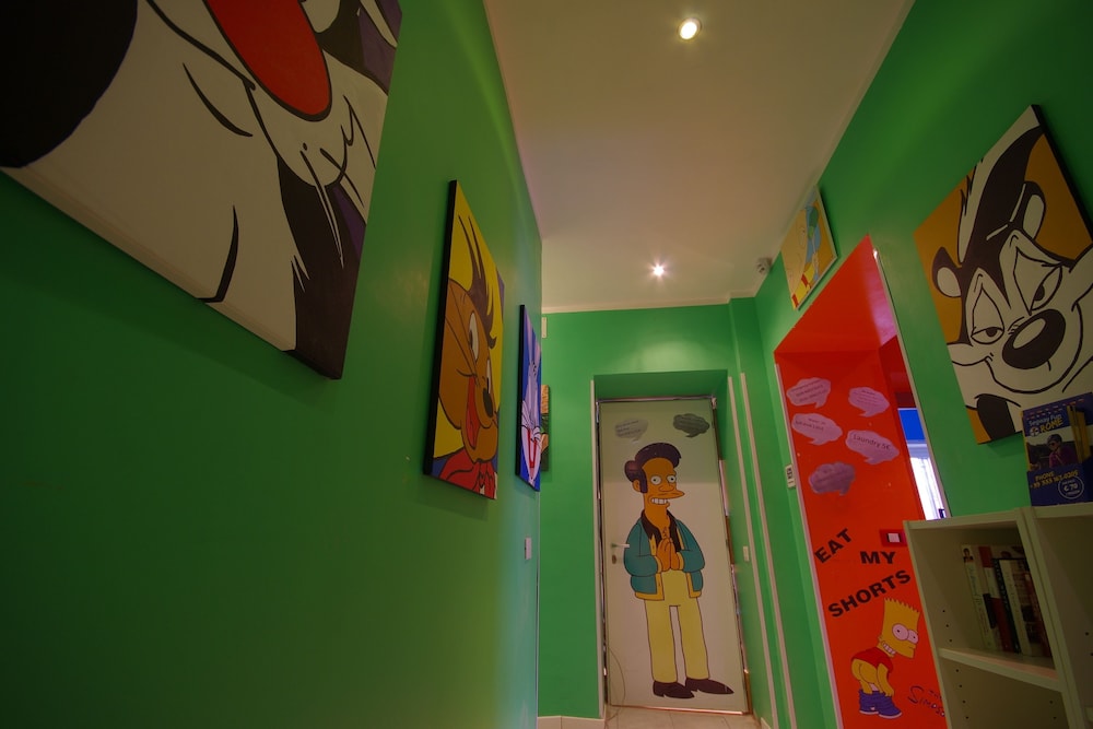 Comics Guesthouse 42/46