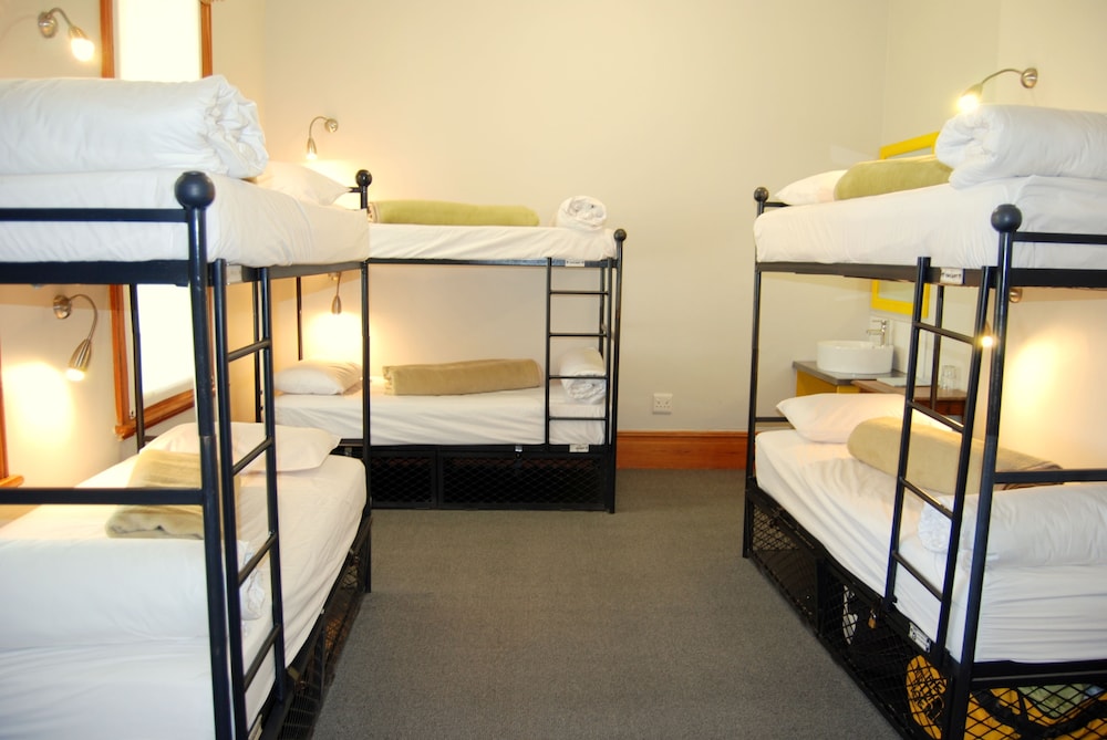 Ashanti Lodge Backpackers Gardens 40/65