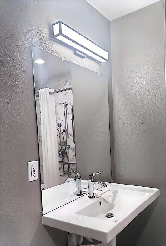 غرفة رباعية لذوي الإعاقة، Motel6 Seattle, WA - South 9/10